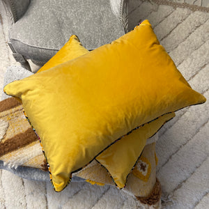 Housse Coussin Velours Jaune Moutarde, bordure coton ciré coloré 40x60cm