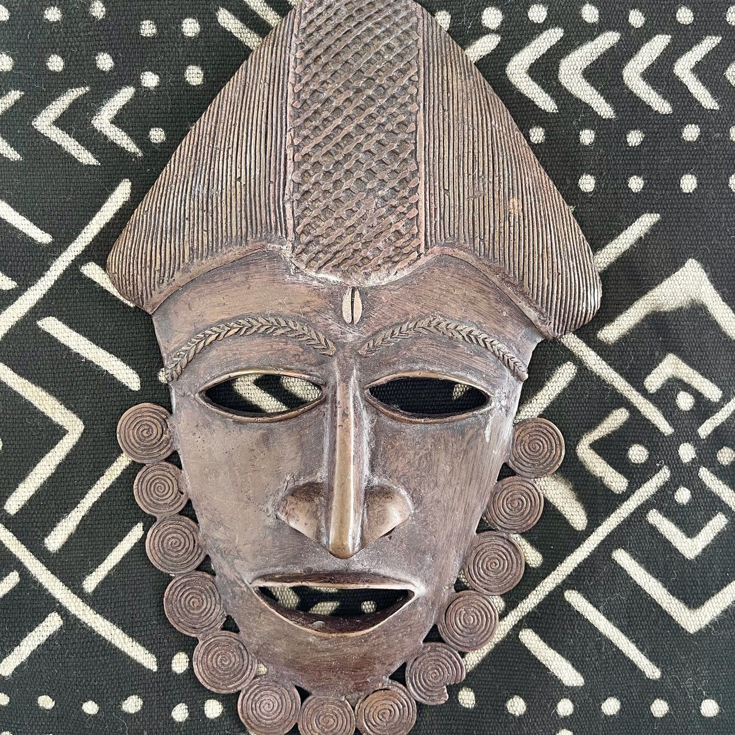 Masque Baoulé en cuivre